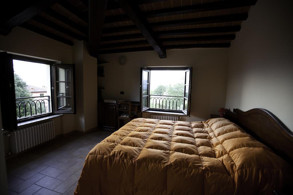 Le Rasse Guest House Citerna Phòng bức ảnh